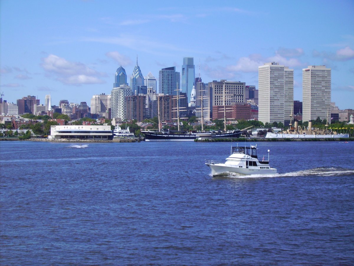 Philadelphia, NJ - File:Skyline Philadelphia.JPG - Wikipedia